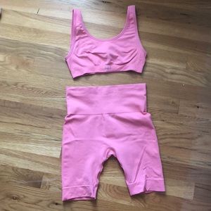 SET Active biker shorts set